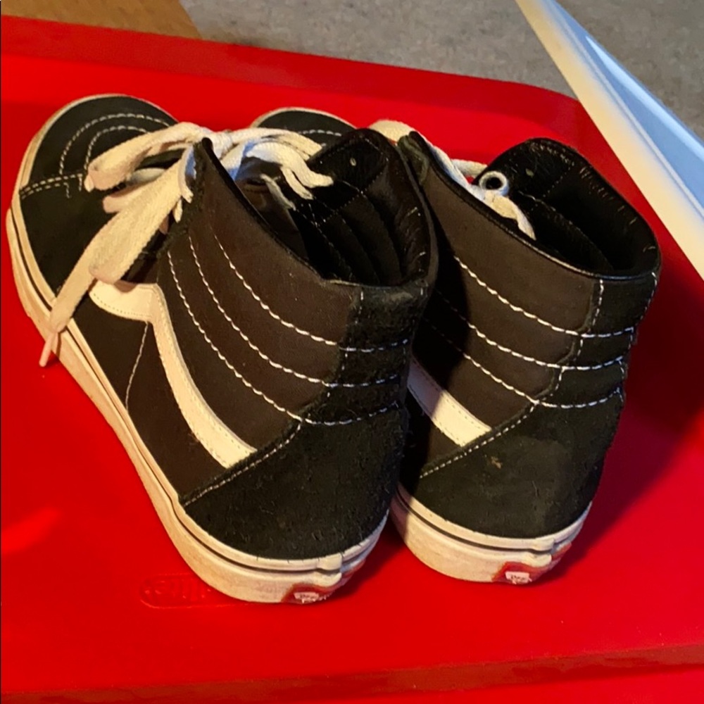 Vans - Picture 2 of 3